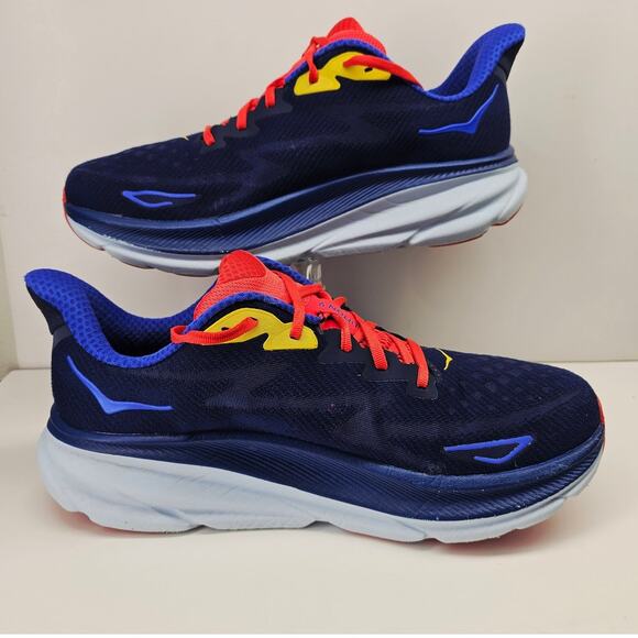 Hoka Men 11 Comfy footwear main image 5